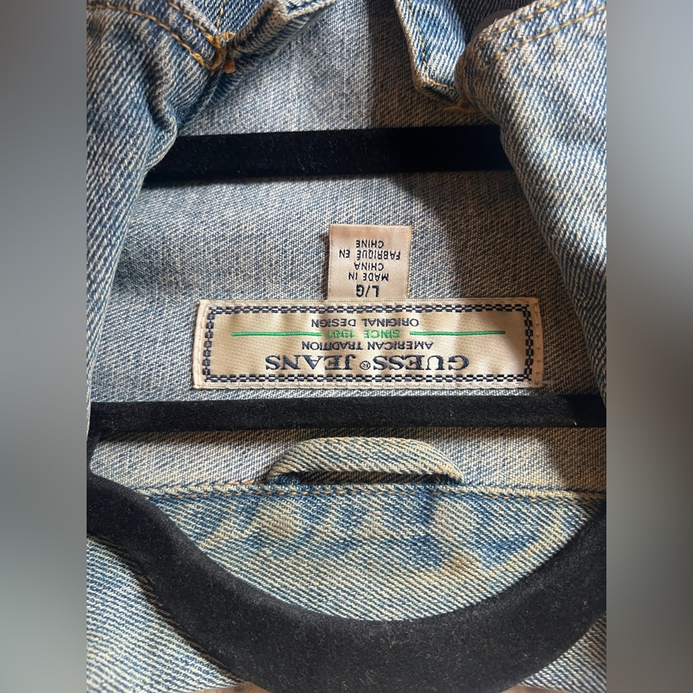Vintage 1980’s Guess Blue Denim Jacket - Picture 9 of 11